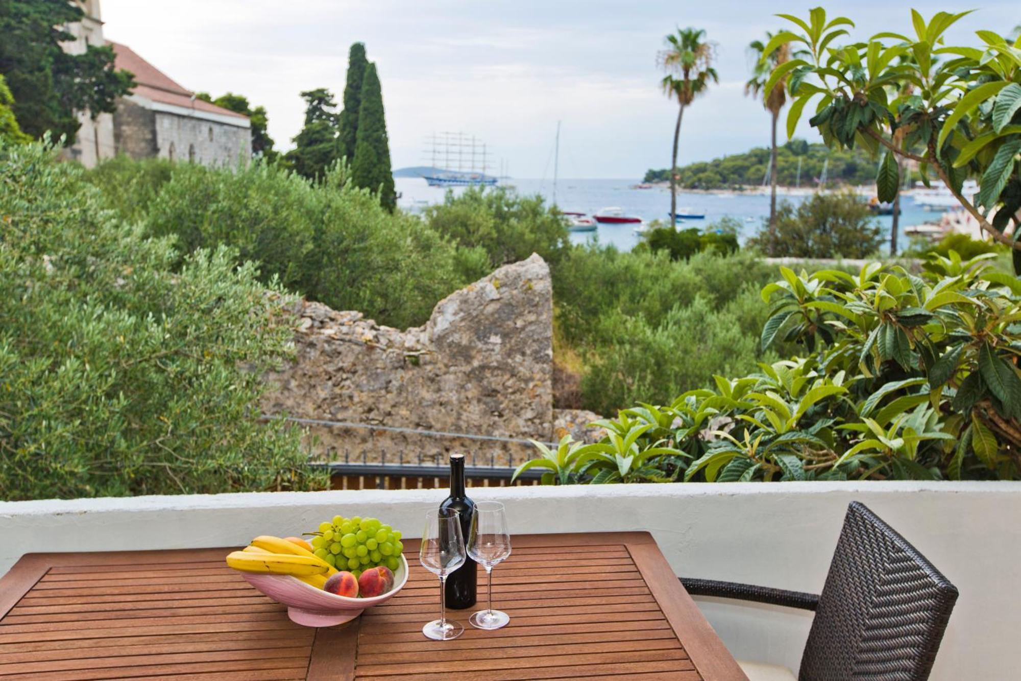 Apartments Grgo Hvar Town Extérieur photo