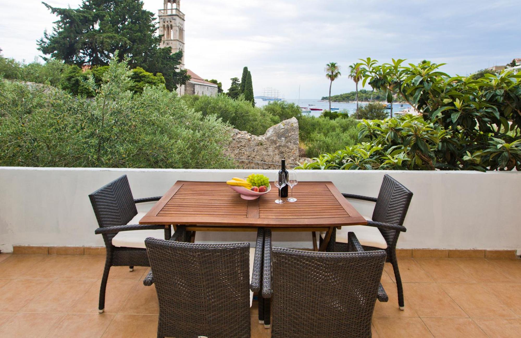 Apartments Grgo Hvar Town Extérieur photo